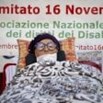 La protesta dei malati di Sla davanti al ministero: Servono più risorse